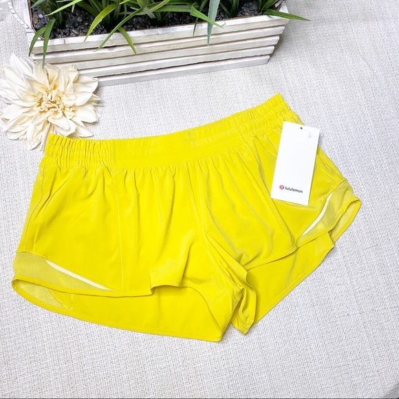 Lululemon Soleil Yellow Hotty Hot Gym Shorts - Picture 5 of 9